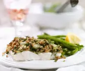 Kabeljau mit Kräuterkruste und grünen Bohnen