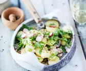 Kartoffelsalat mit Radieschen