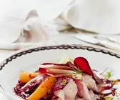 Barsch-Carpaccio mit Roter-Bete und Orange