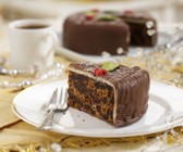 Früchtekuchen mit Marzipan und Schokoglasur