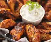 Chicken Wings mit Käsedip