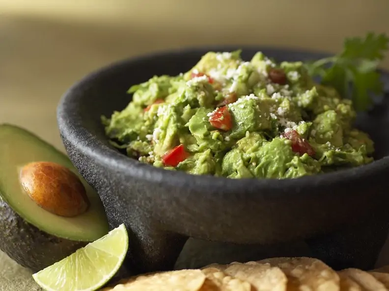 Avocadocreme mit Tomate