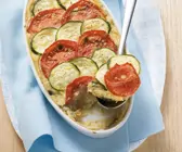 Zucchini-Auberginen-Moussaka mit Tomaten