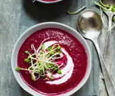 Gemüsecremesuppe mit Roter Bete