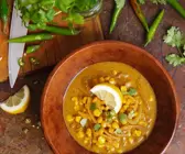 Scharfe Mais-Zwiebel-Suppe