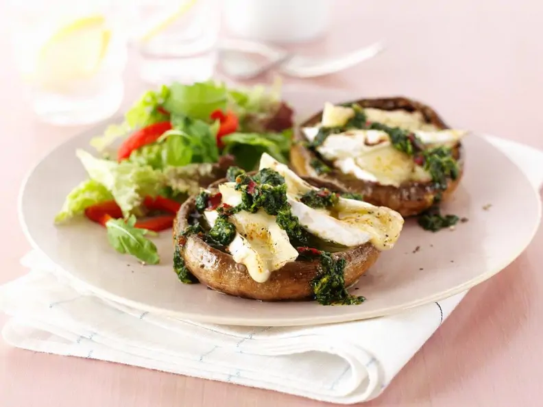Gefüllte Champignons mit Weichkäse