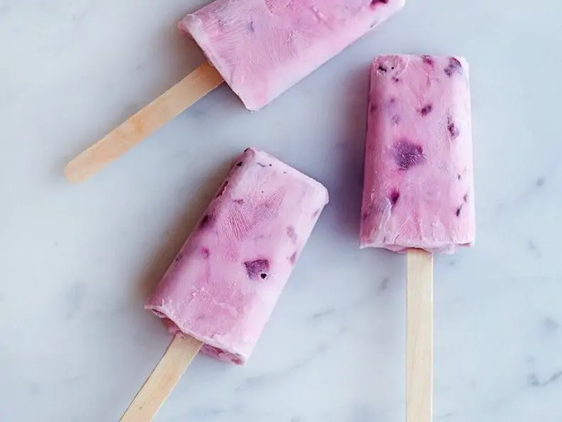 Joghurt-Kirsch-Eis