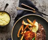 Steak mit Bernaise-Dip und grünen Bohnen