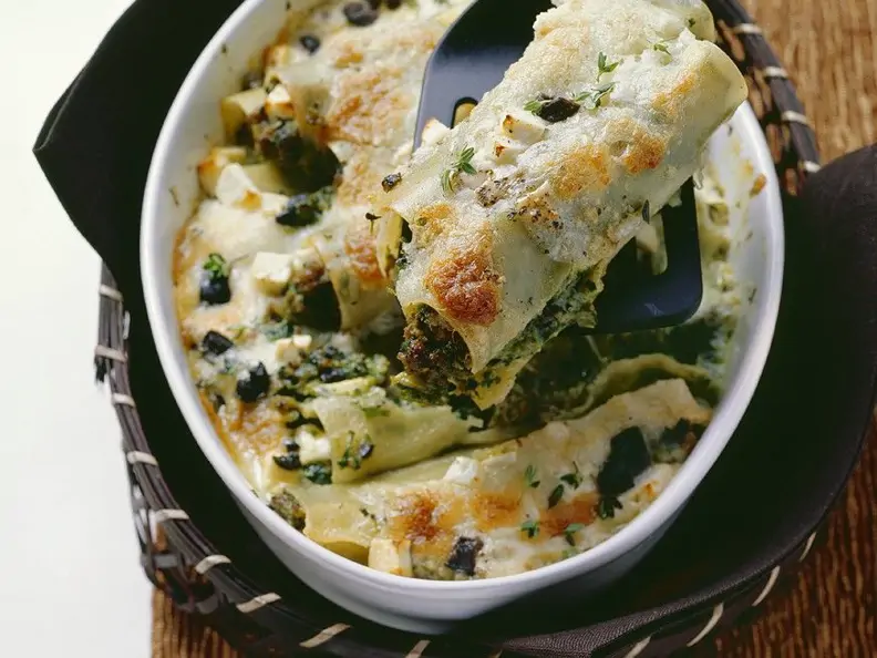 Cannelloni mit Spinat-Hackfleisch-Füllung