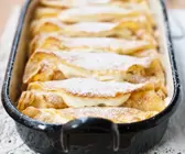 Überbackene Pfannkuchen mit Topfenfüllung