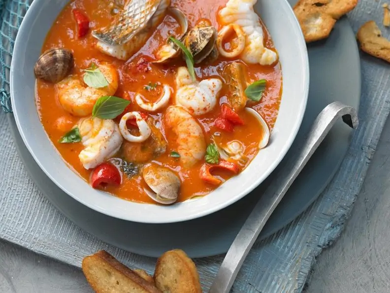 Tomaten-Fischsuppe