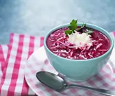 Cremige Rote-Rüben-Suppe mit Meerrettich