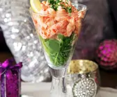 Flusskrebscocktail auf Rucola