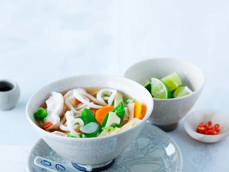 Miso-Gemüse-Suppe mit Hähnchen