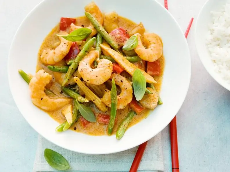 Curry mit Garnelen, Paprika und Bohnen