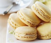 Holunderblüten-Macarons