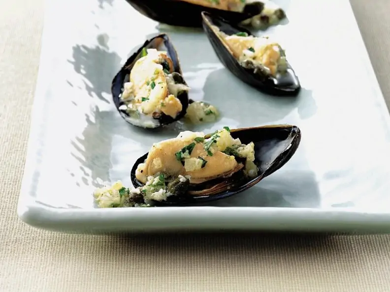 Muscheln mit Kapern-Kräuter-Vinaigrette