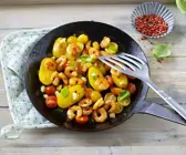Gebratene Kartoffeln mit Shrimps