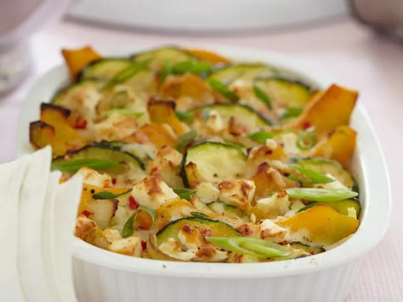Zucchini-Auflauf mit Kürbis