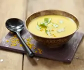 Suppe aus roten Linsen