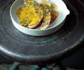 Grillbananen mit Maracujasoße