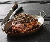 Rinderschmorbraten mit Olivenkruste