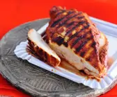 Gegrillte Tandoori-Hähnchenbrust