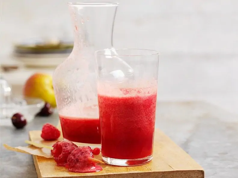Roter Fruchtsaft