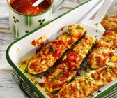 Zucchini mit Grünkernfüllung