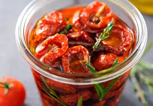 Marinierte getrocknete Tomaten