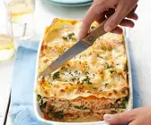 Lachs-Lasagne mit Spinat