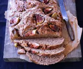 Vollkornbrot mit Knoblauch und Feigen
