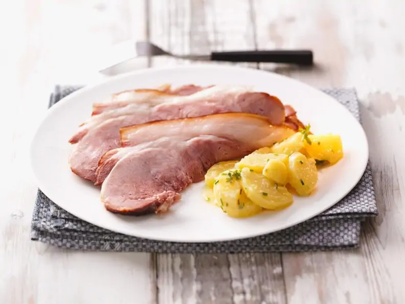 Schäufele mit Kartoffelsalat