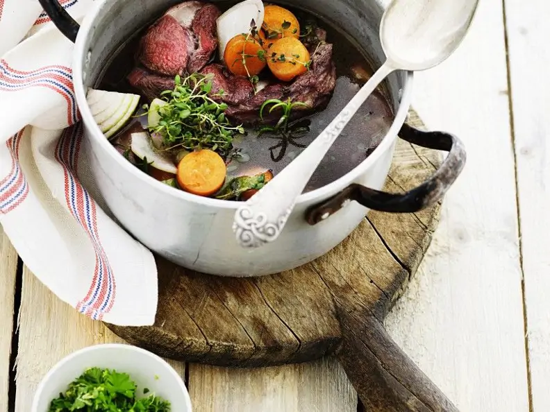 Kalbsbraten mit Rotweinsauce