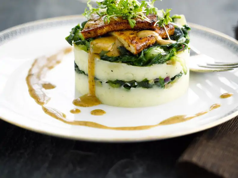 Kartoffelpüree mit Mangold und Tofu