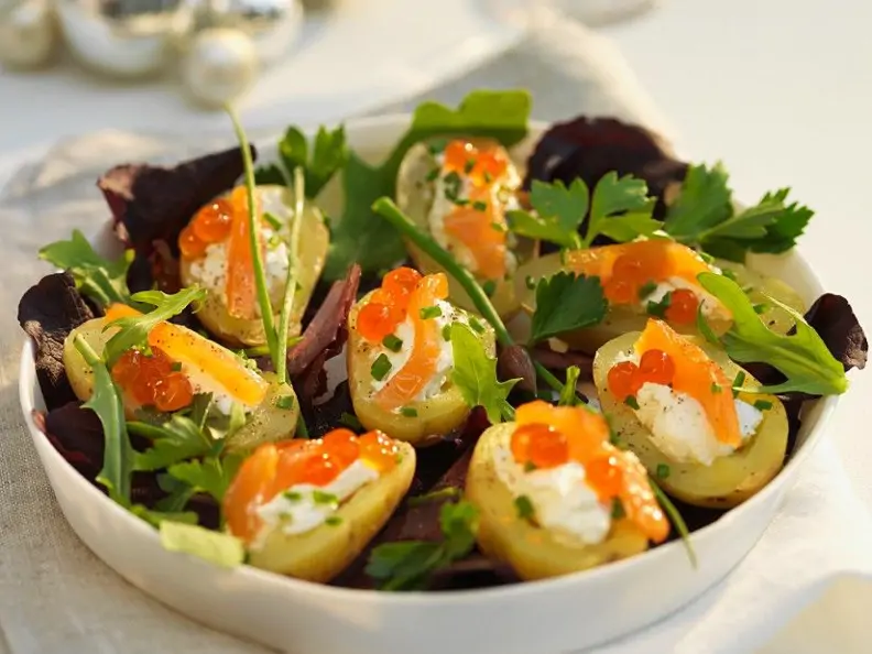 Kartoffelsalat mit Lachs und Frischkäse