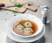 Leberknödel in Brühe