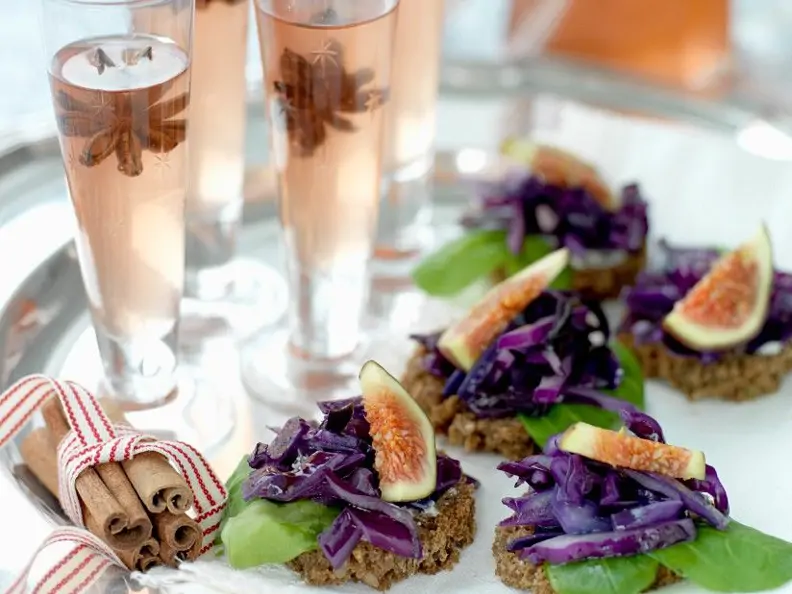 Vegane Rotkohl-Brothäppchen