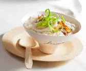 Kokos-Reissuppe mit Ei