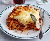 Itlaienischer Nudelauflauf mit Hackfleischsauce