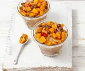 Pikantes Chutney aus Kürbis und Rosinen