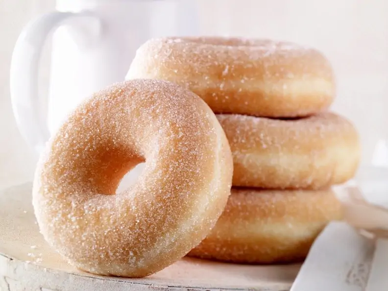 Gezuckerte Doughnuts
