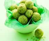 Pistazientrüffel mit grünem Tee