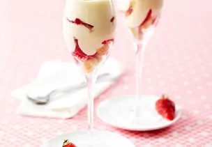 Erdbeer-Tiramisu mit Amarettini