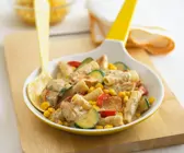 Putengeschnetzeltes mit Gemüse und Rigatoni