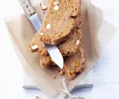 Möhren-Nuss-Brot