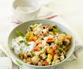 Gemüsecouscous mit Minze und Dip