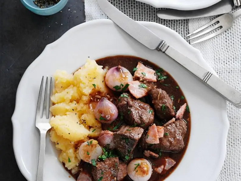 Rinderragout mit Kartoffelbrei