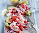 Ceviche mit Tomaten und Avocado