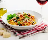 Pasta mit würziger Tomatensauce